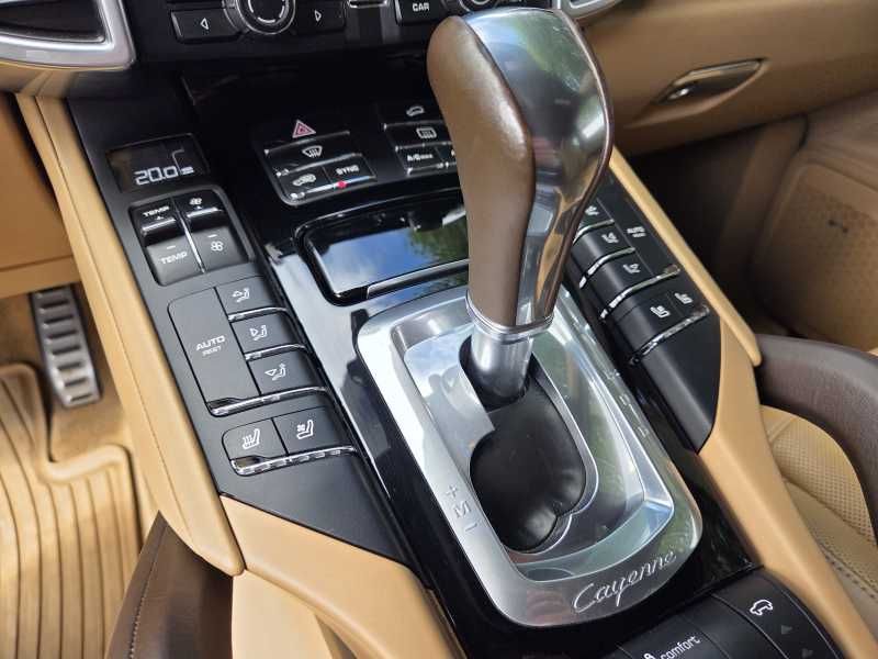 Porsche Cayenne | 12