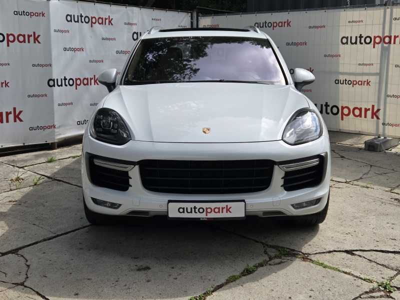 Porsche Cayenne | 1