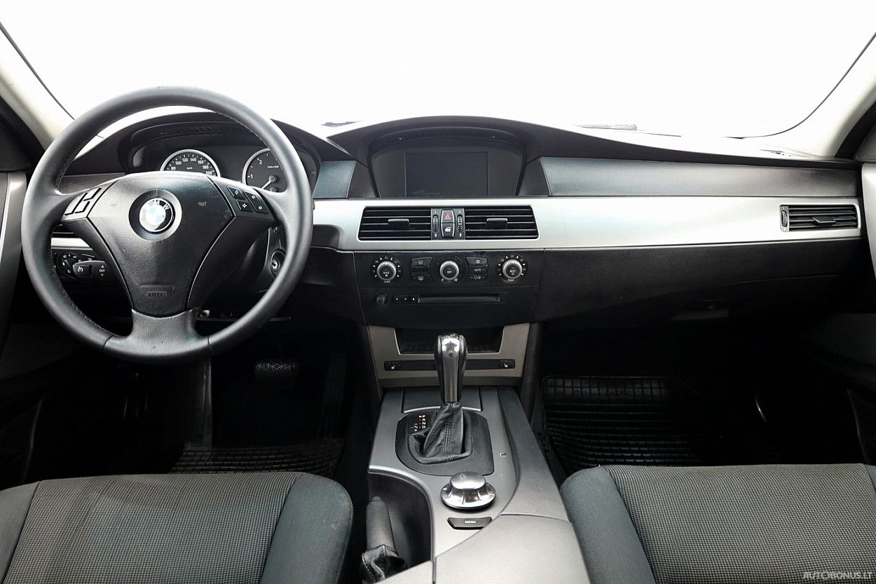BMW 525 | 4