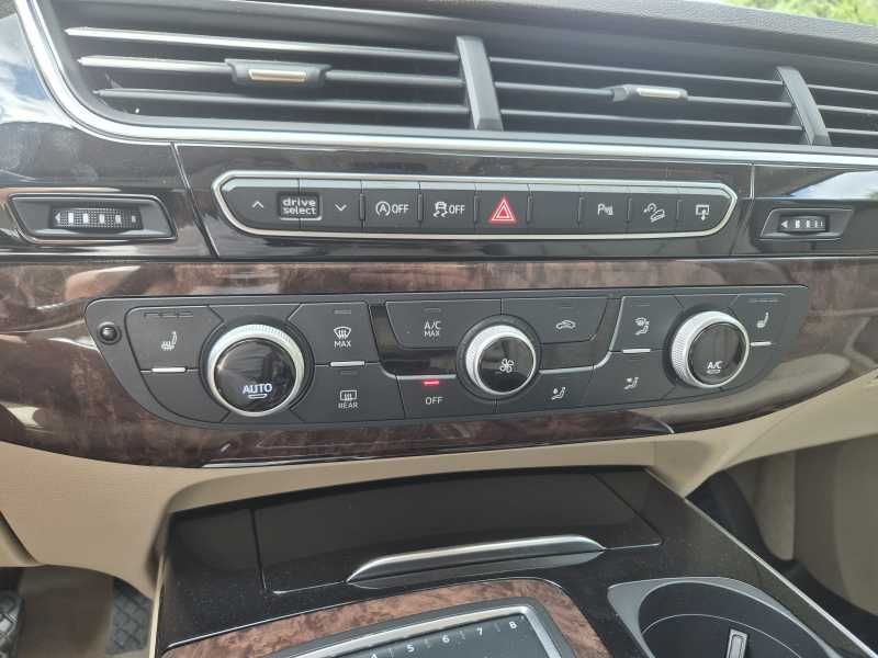 Audi Q7 | 14