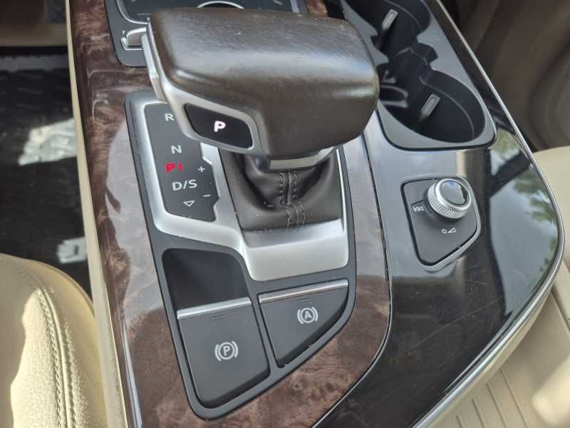 Audi Q7 | 16