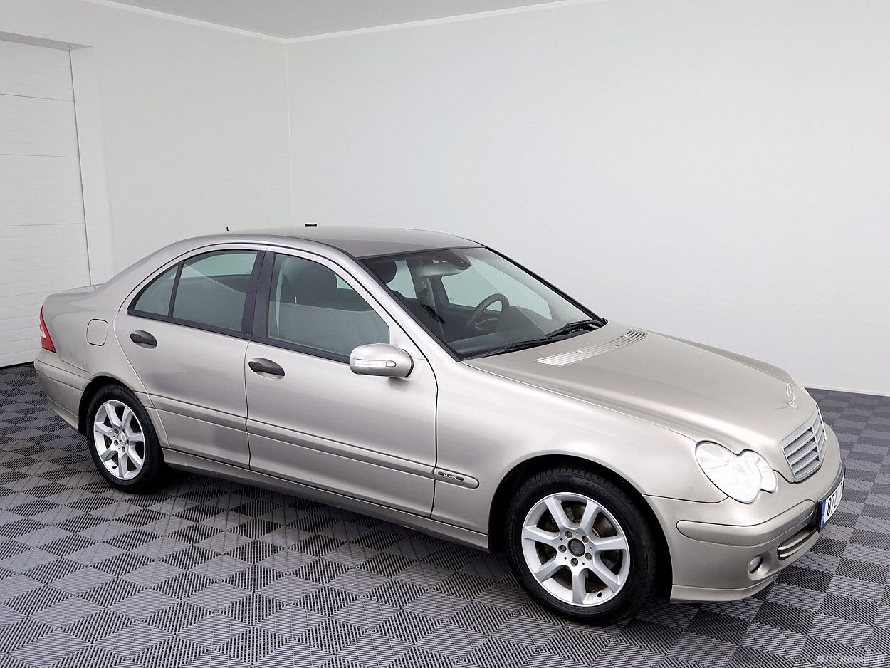 Mercedes-Benz C180, 1.8 l., sedanas