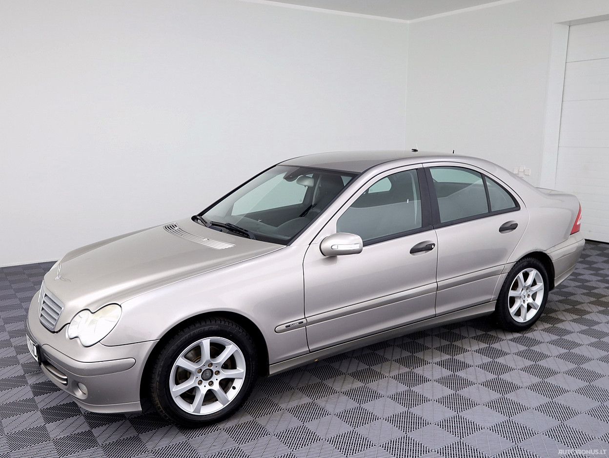 Mercedes-Benz C180 | 1