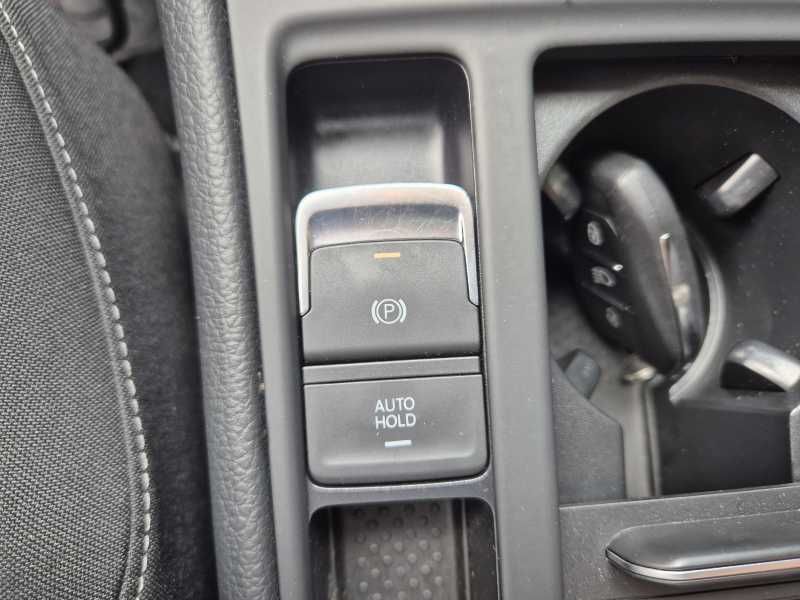 Volkswagen Golf | 16