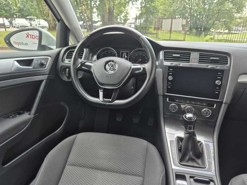 Volkswagen Golf | 6