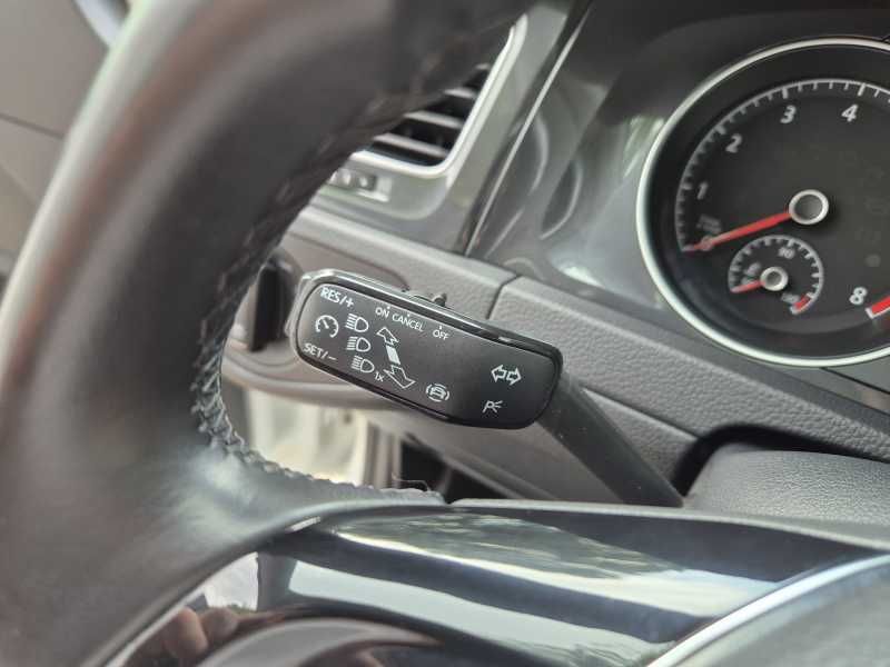 Volkswagen Golf | 9