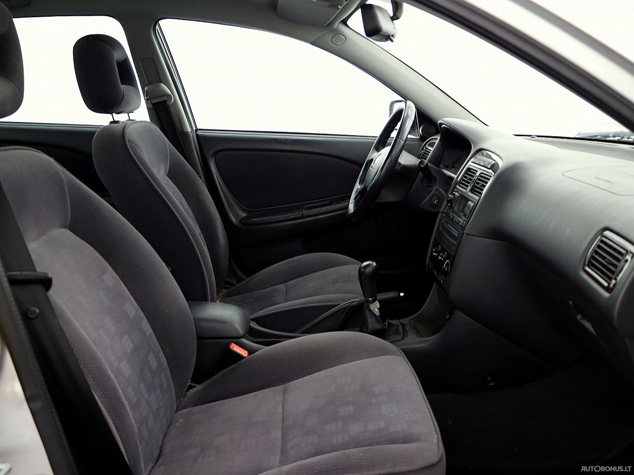 Toyota Avensis | 5