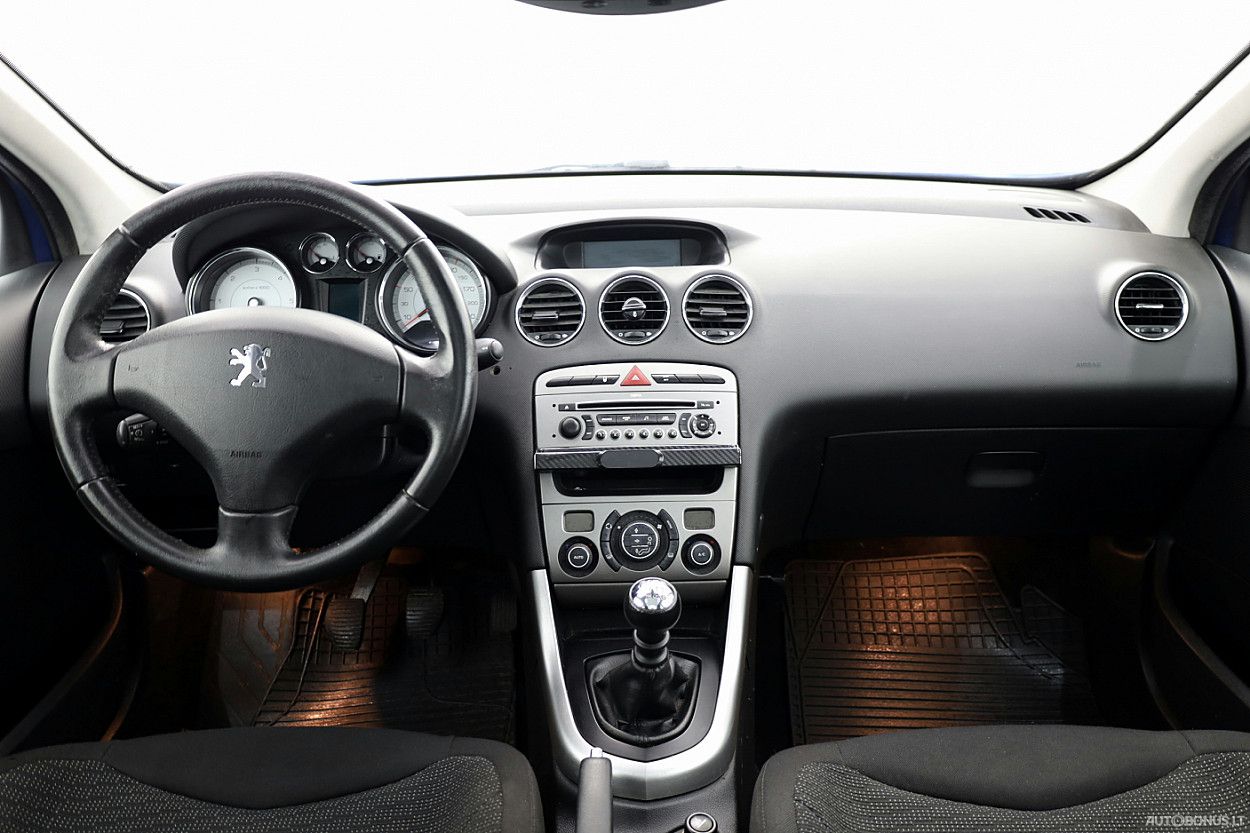 Peugeot 308 | 4