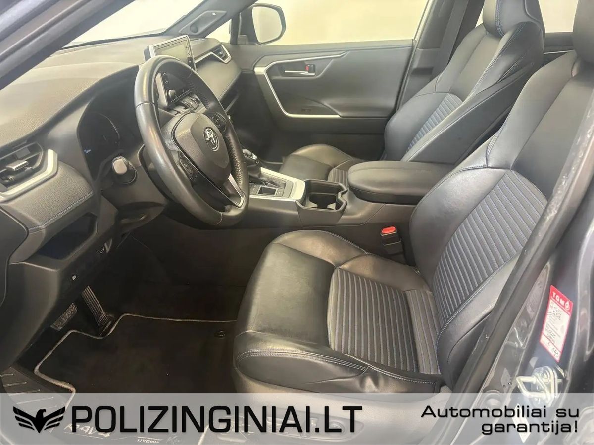 Toyota RAV4 | 6