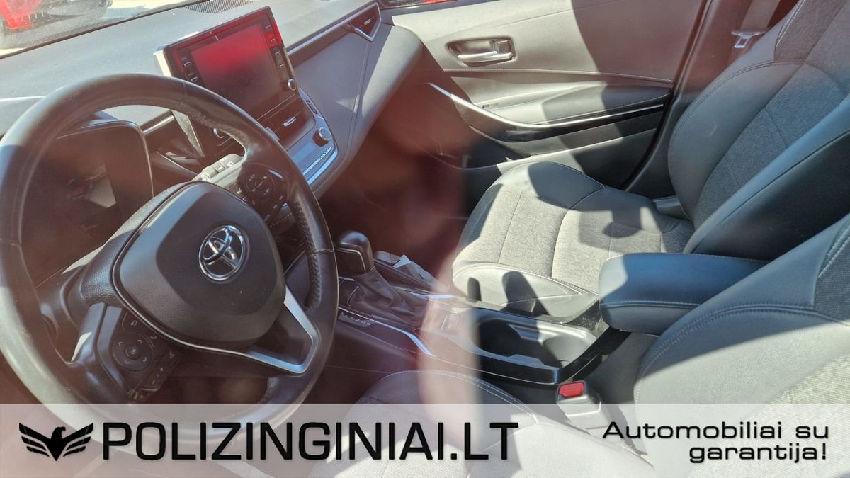 Toyota Corolla | 4
