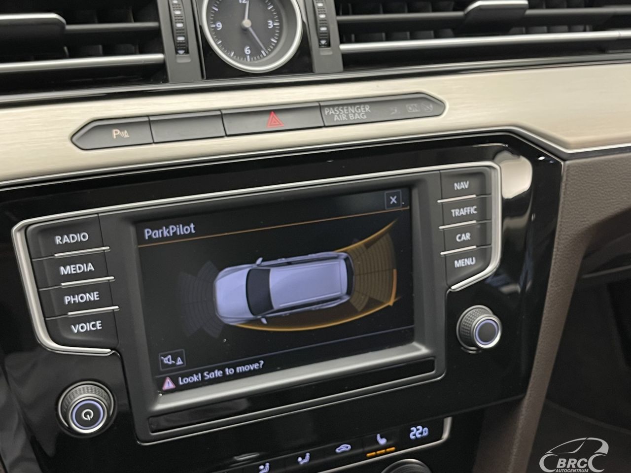 Volkswagen Passat | 27