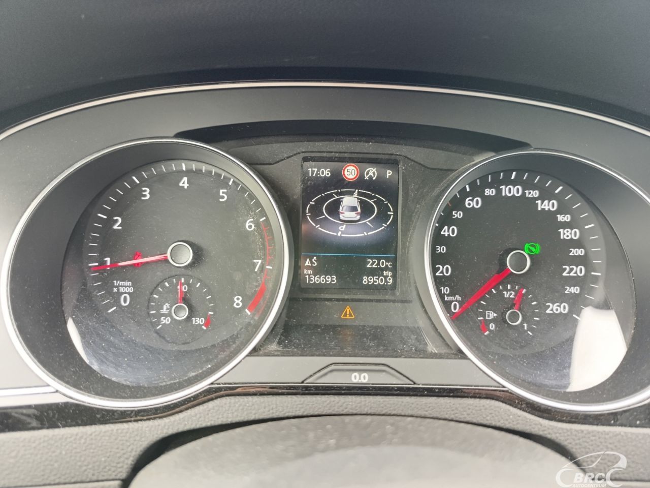 Volkswagen Passat | 12