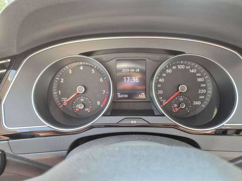 Volkswagen Passat | 19