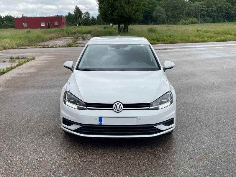 Volkswagen Golf | 1