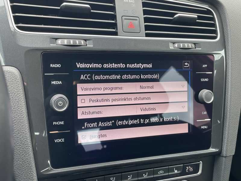 Volkswagen Golf | 11
