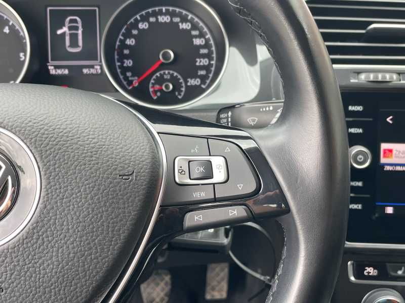 Volkswagen Golf | 16