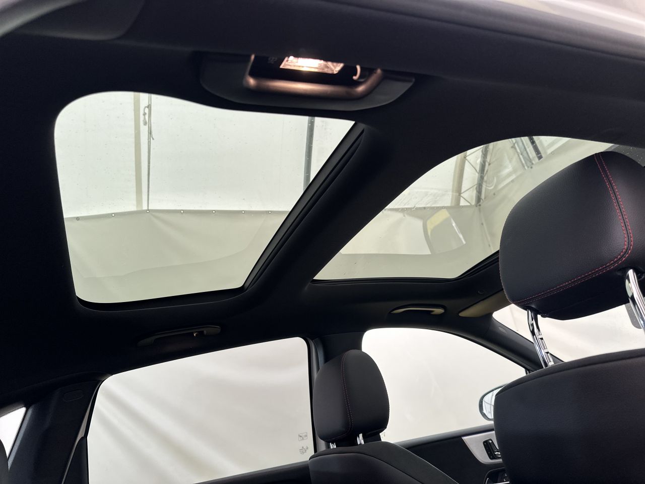Mercedes-Benz B200 | 14