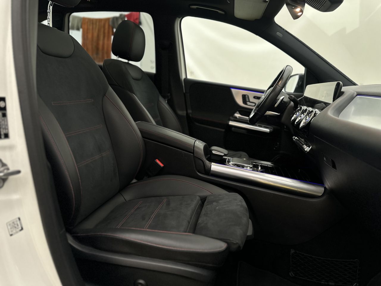 Mercedes-Benz B200 | 13