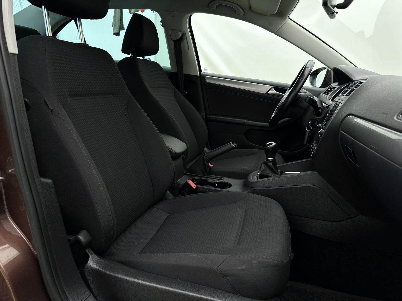 Volkswagen Jetta | 11