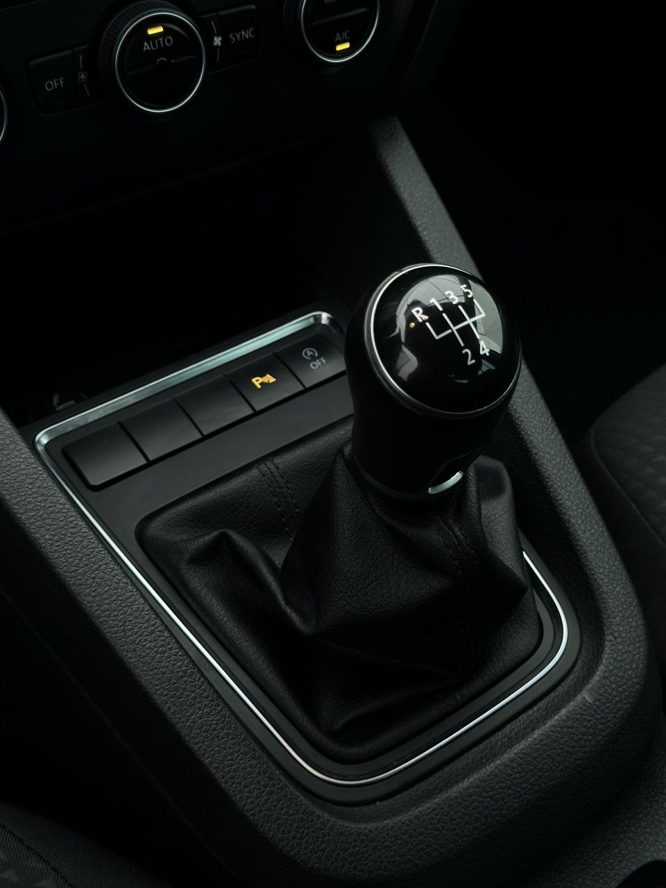 Volkswagen Jetta | 15