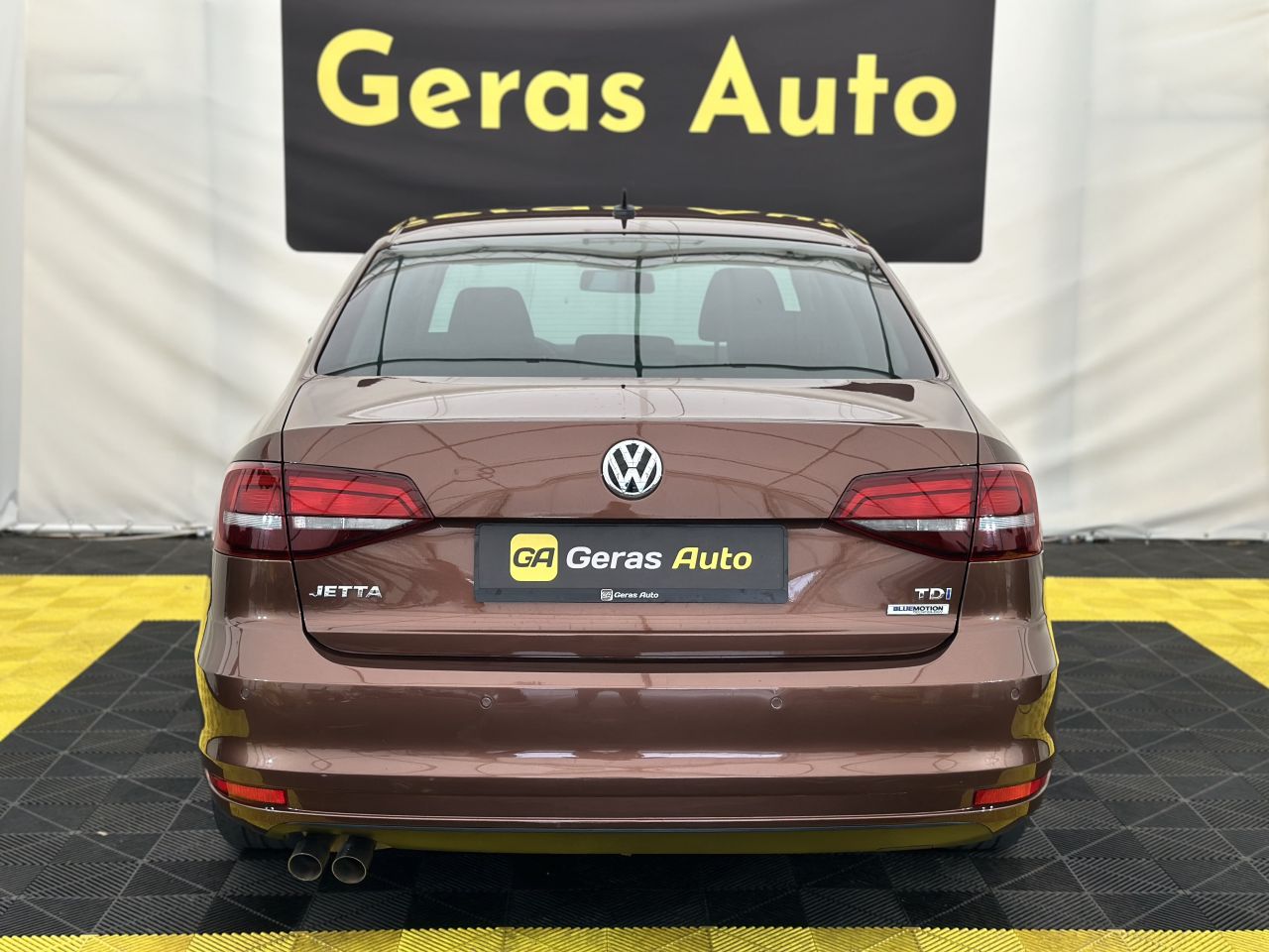 Volkswagen Jetta | 4
