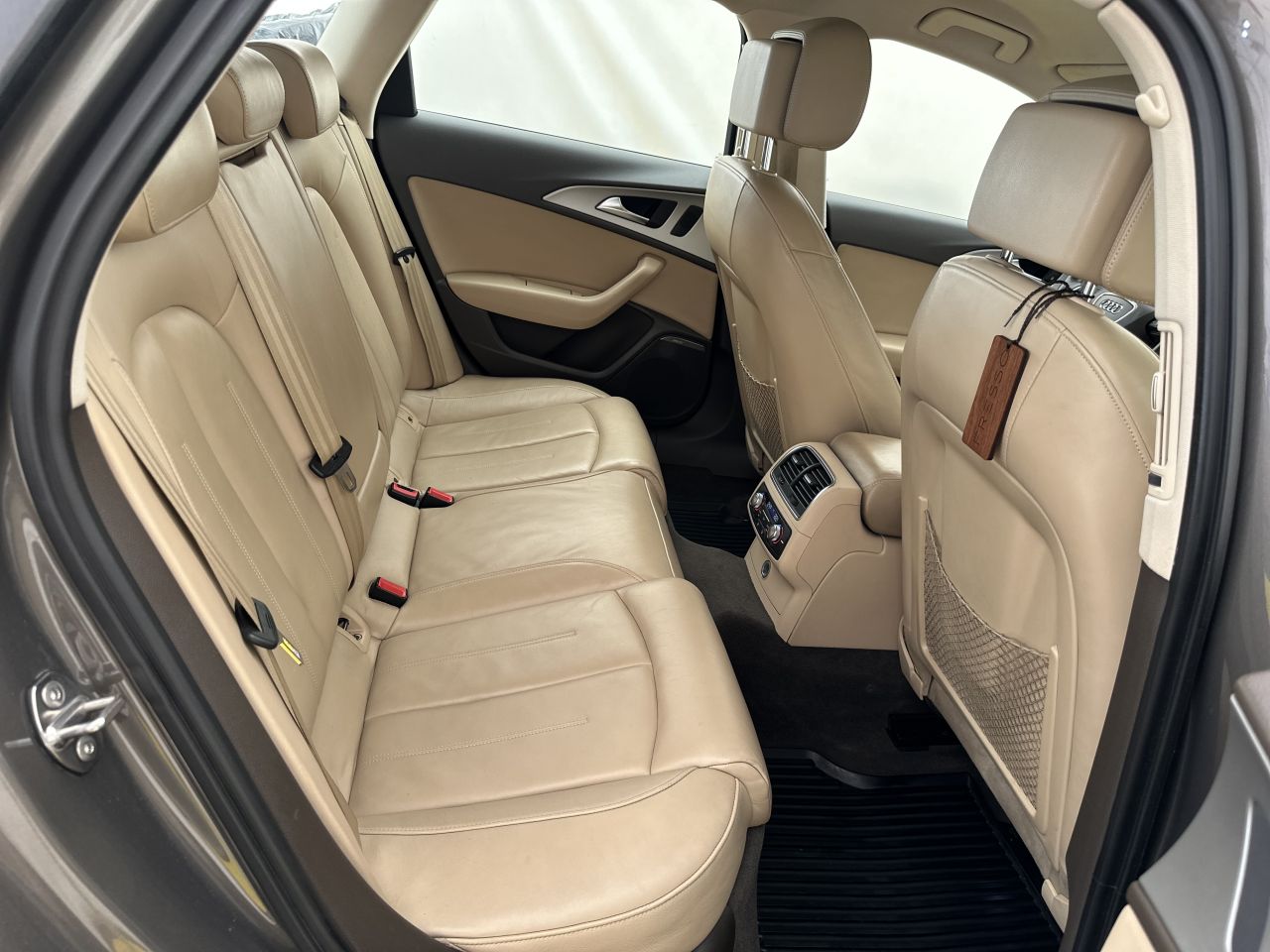 Audi A6 | 11