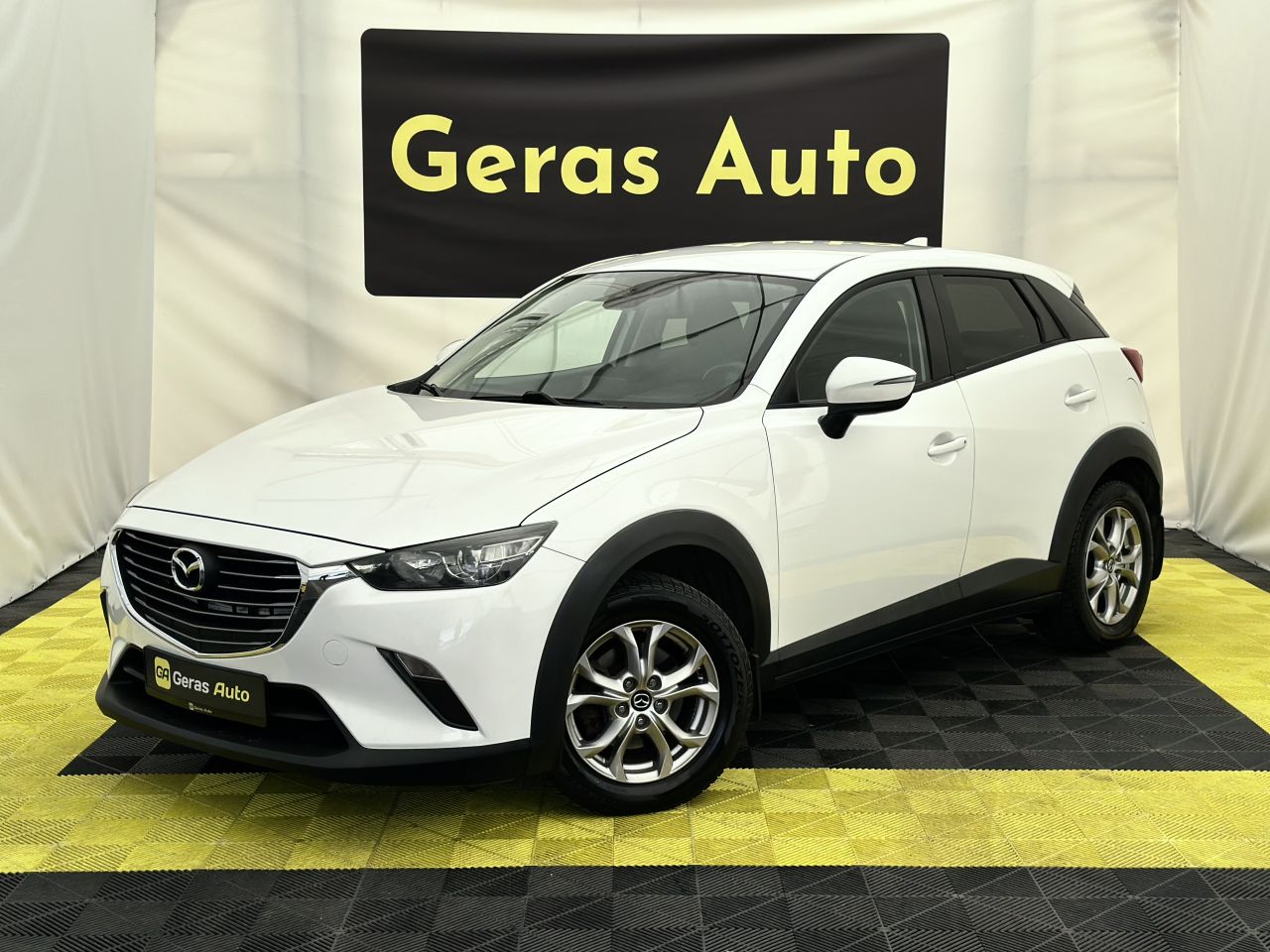 Mazda CX-3, visureigis