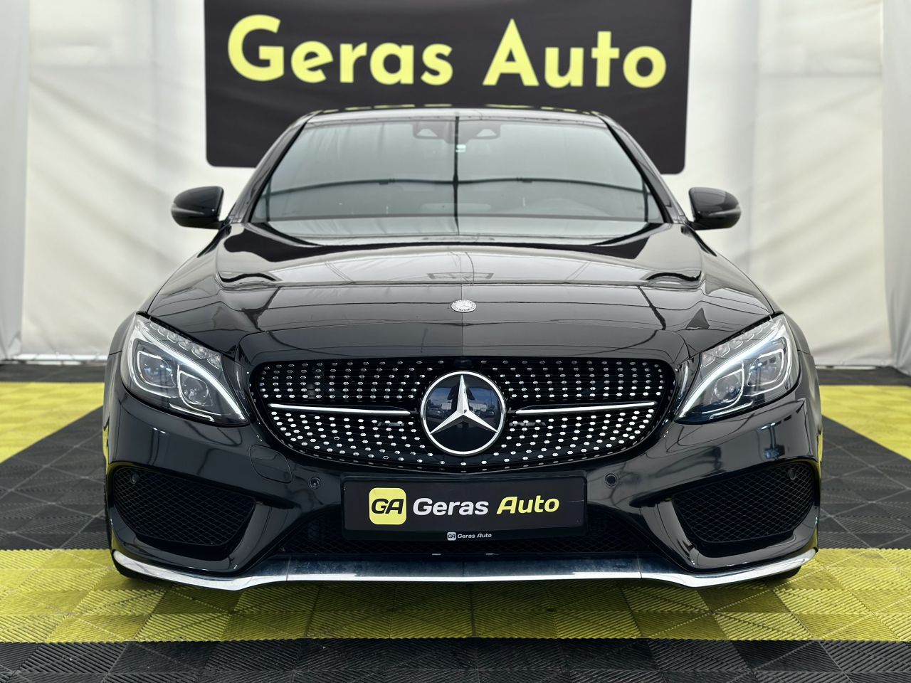 Mercedes-Benz C220 | 1