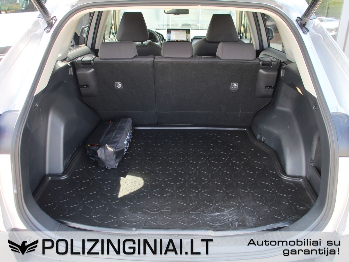 Toyota RAV4 | 17