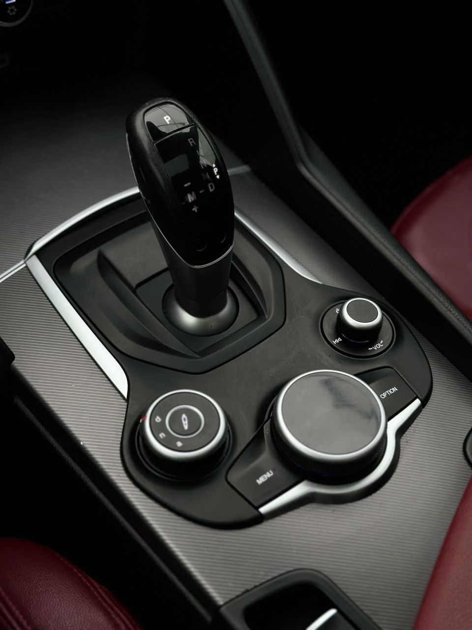 Alfa Romeo Giulia | 19