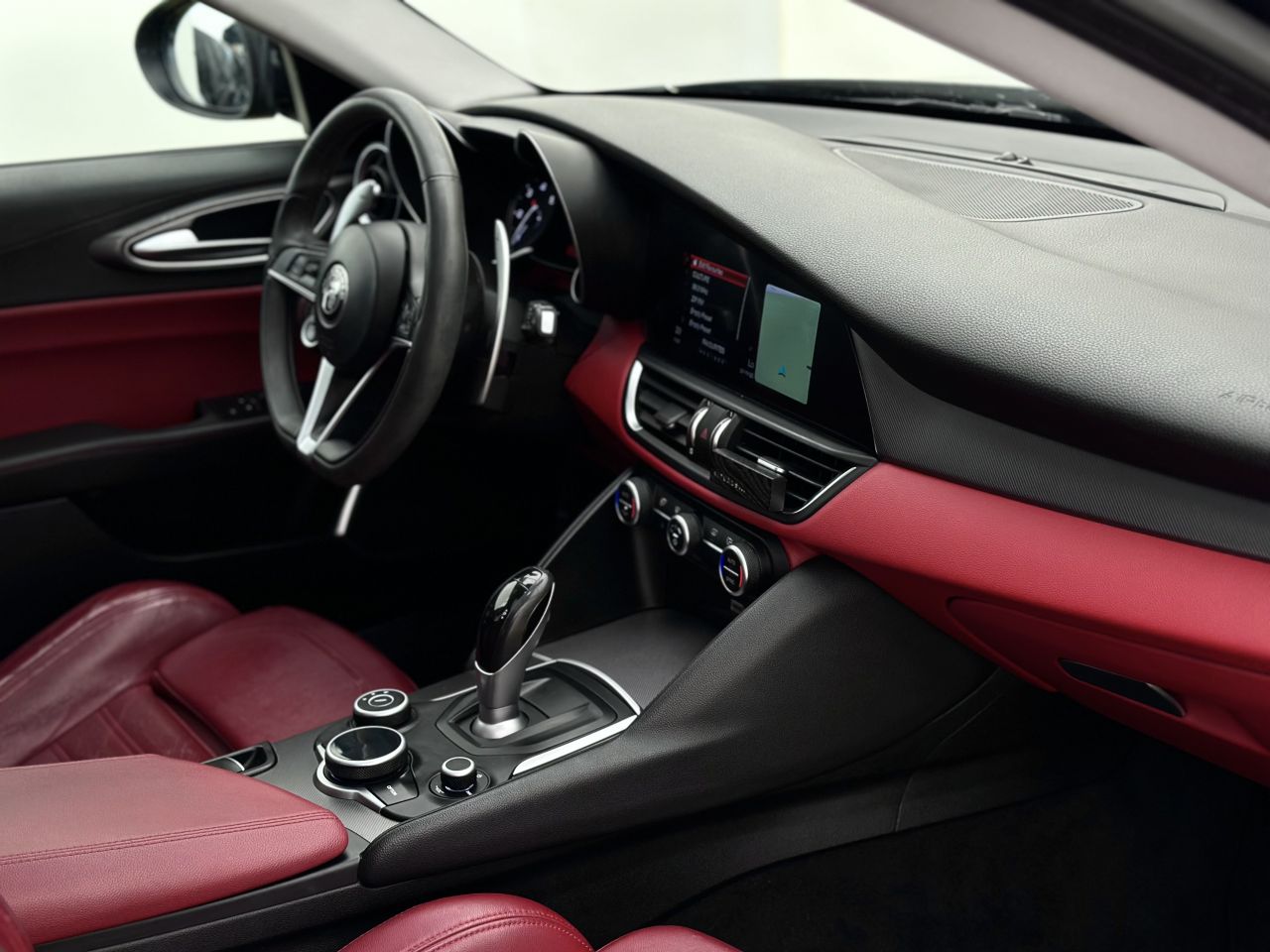 Alfa Romeo Giulia | 13