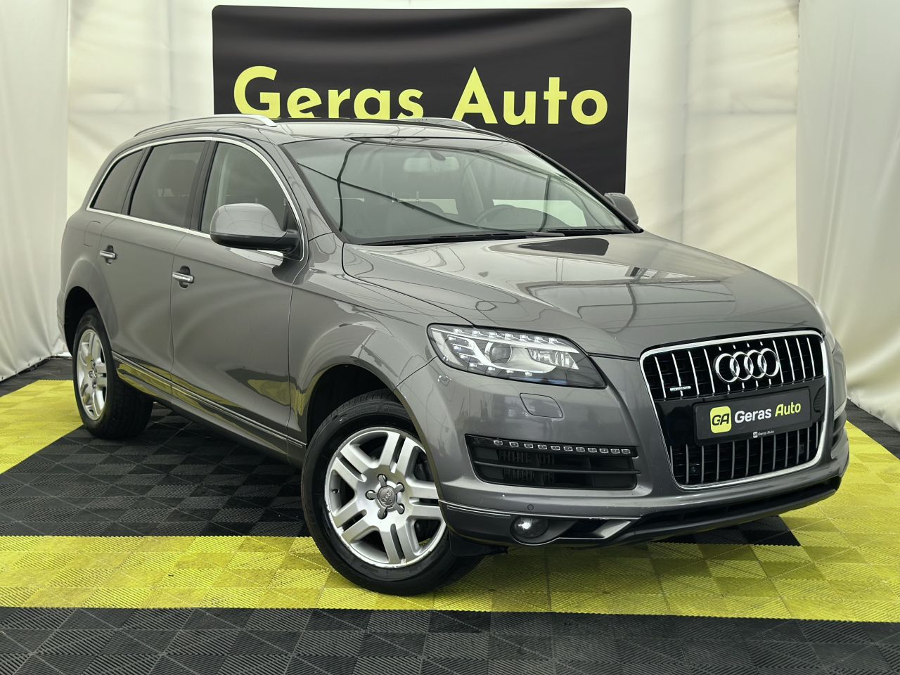 Audi Q7 | 2