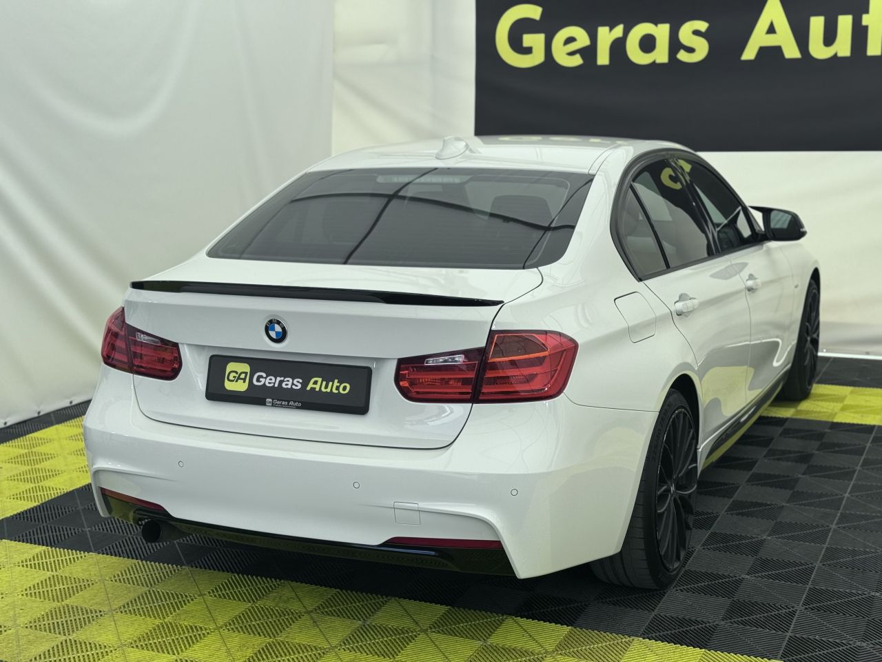BMW 320 | 3