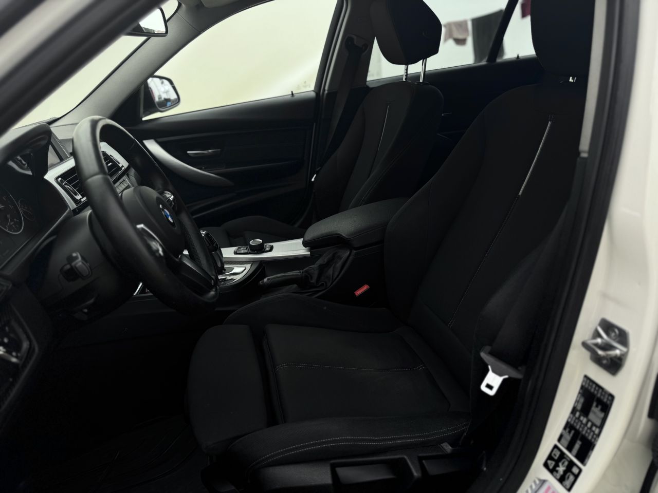 BMW 320 | 8