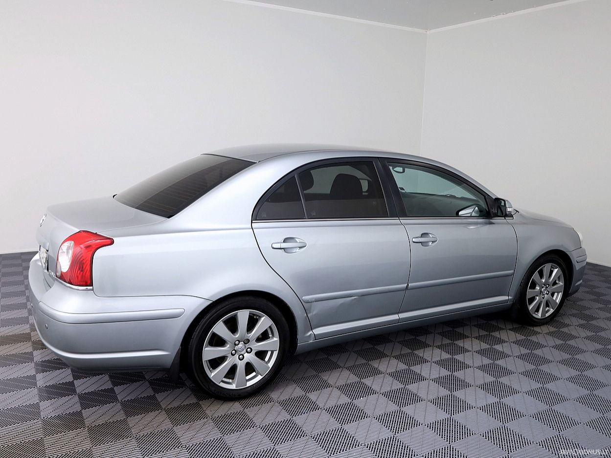 Toyota Avensis | 2