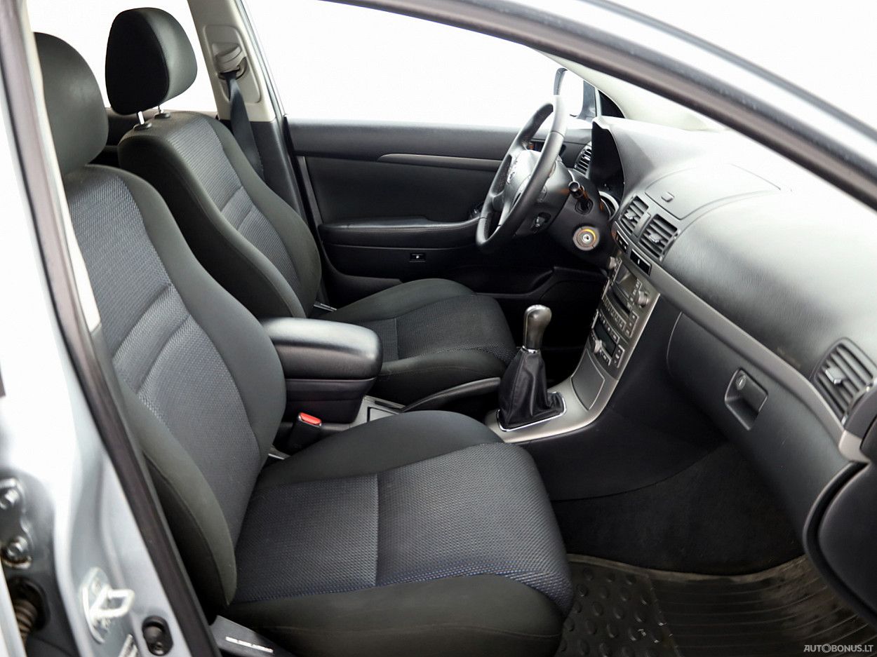 Toyota Avensis | 5