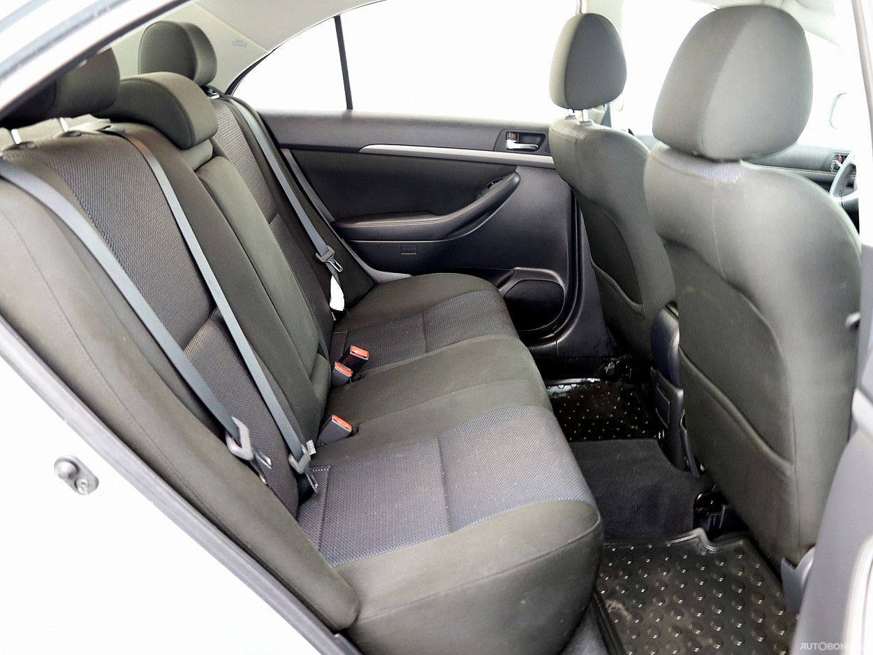 Toyota Avensis | 6