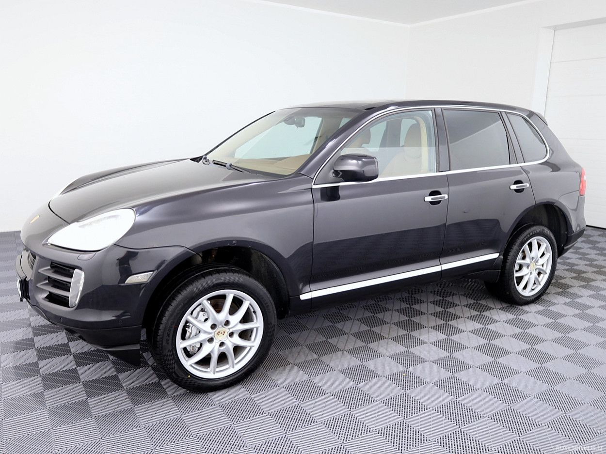 Porsche Cayenne | 1