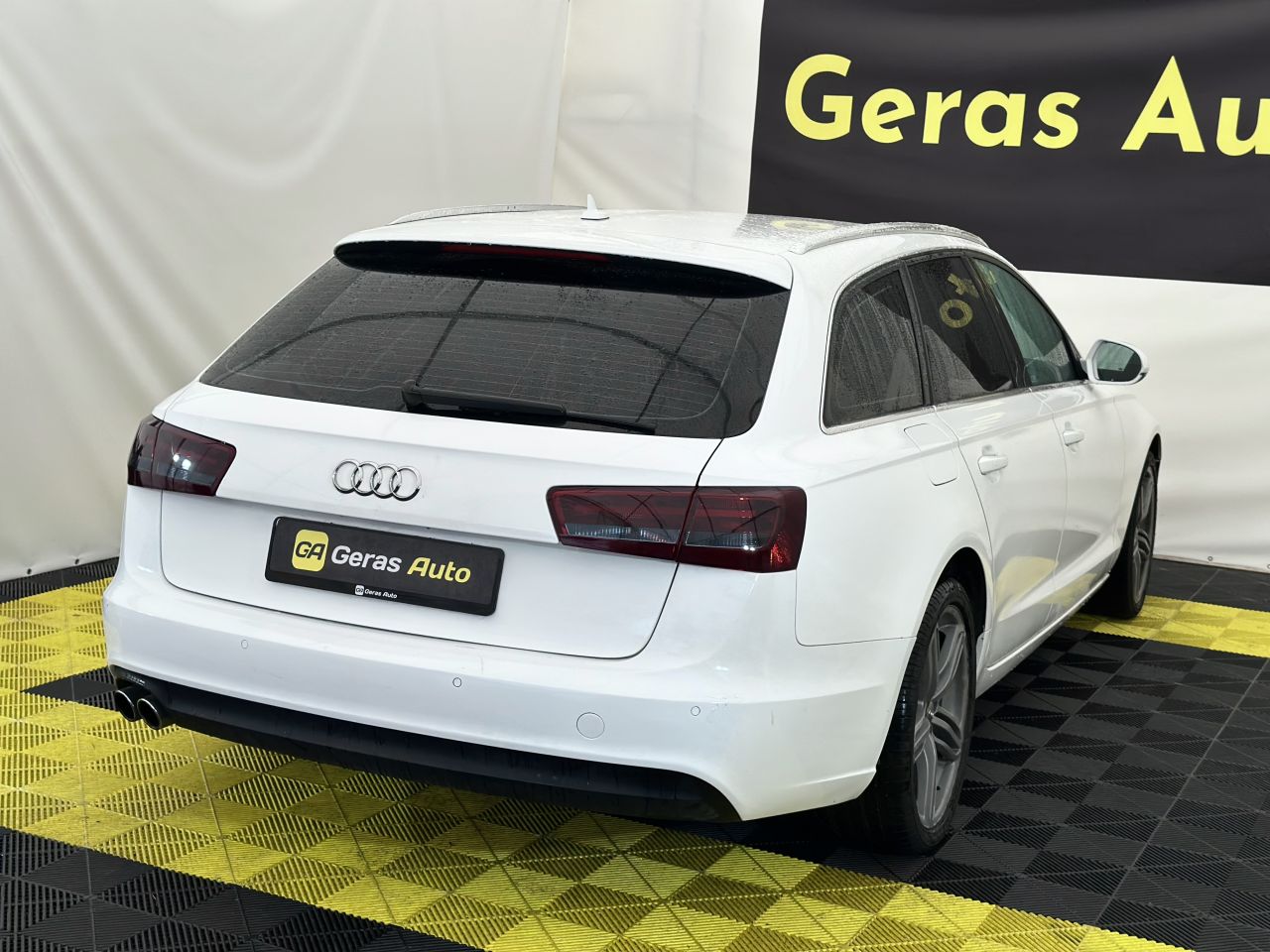 Audi A6 | 3