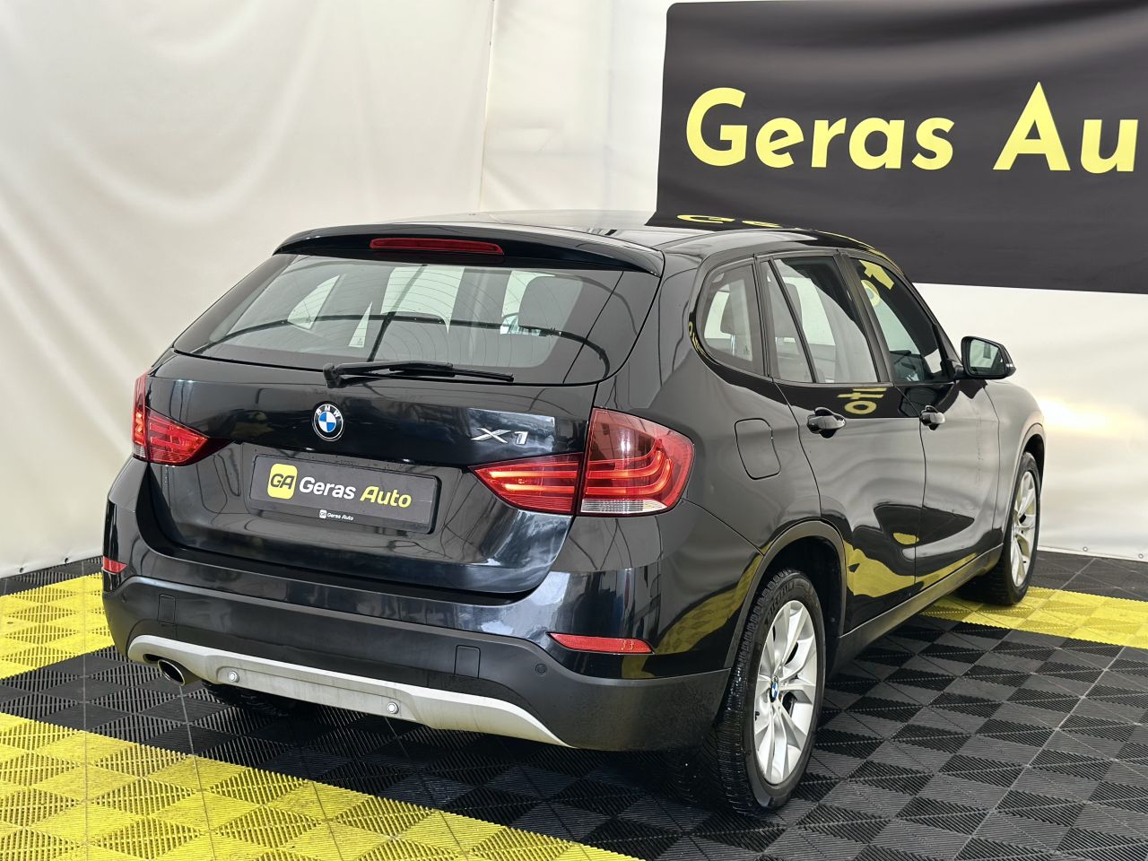 BMW X1 | 3