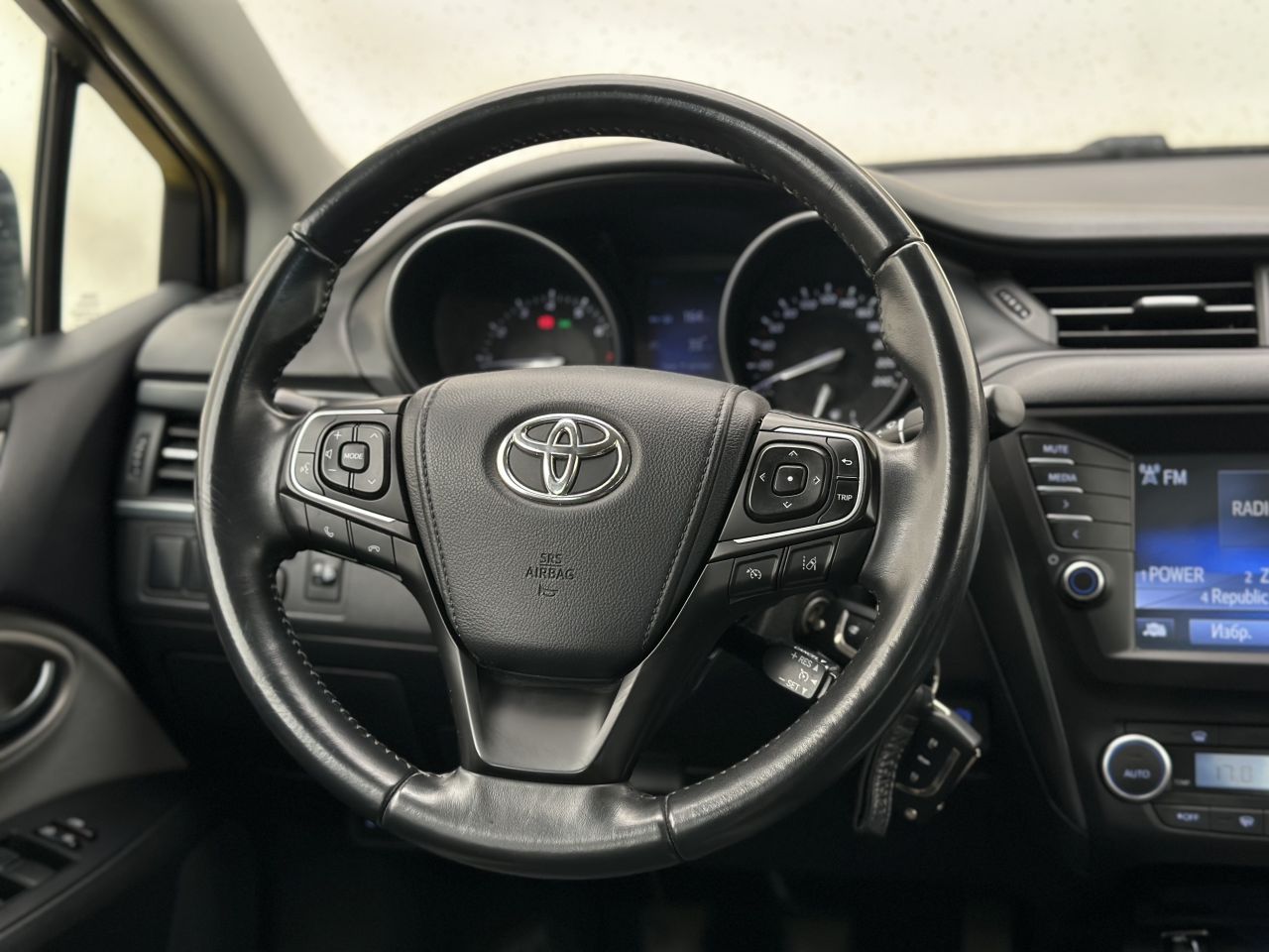 Toyota Avensis | 15