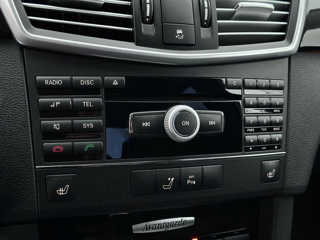 Mercedes-Benz E220 | 18