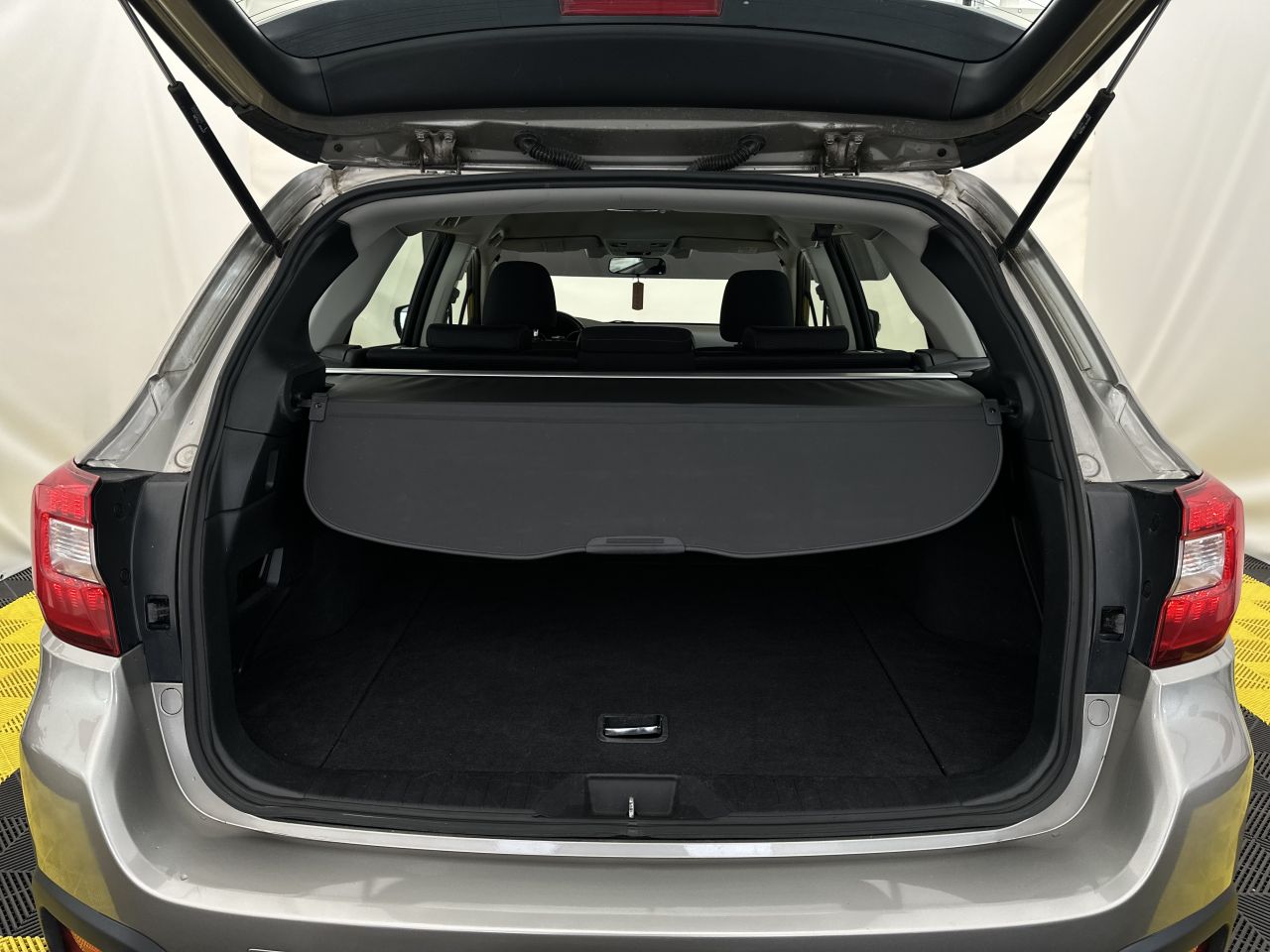 Subaru Outback | 10