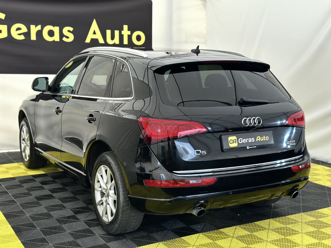 Audi Q5 | 5