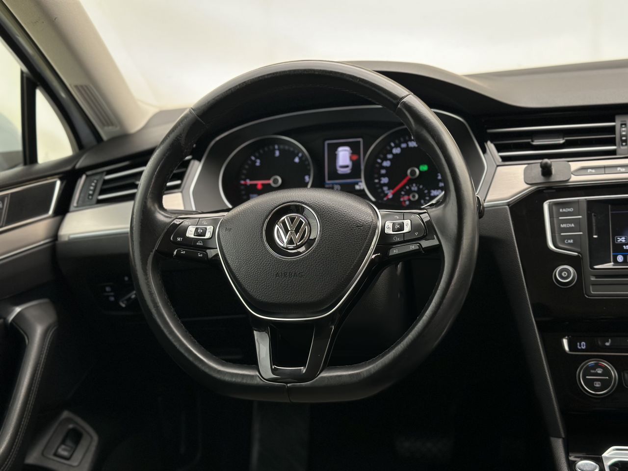 Volkswagen Passat | 14