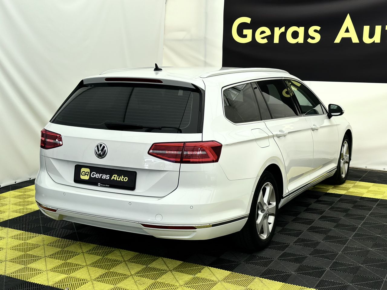 Volkswagen Passat | 6