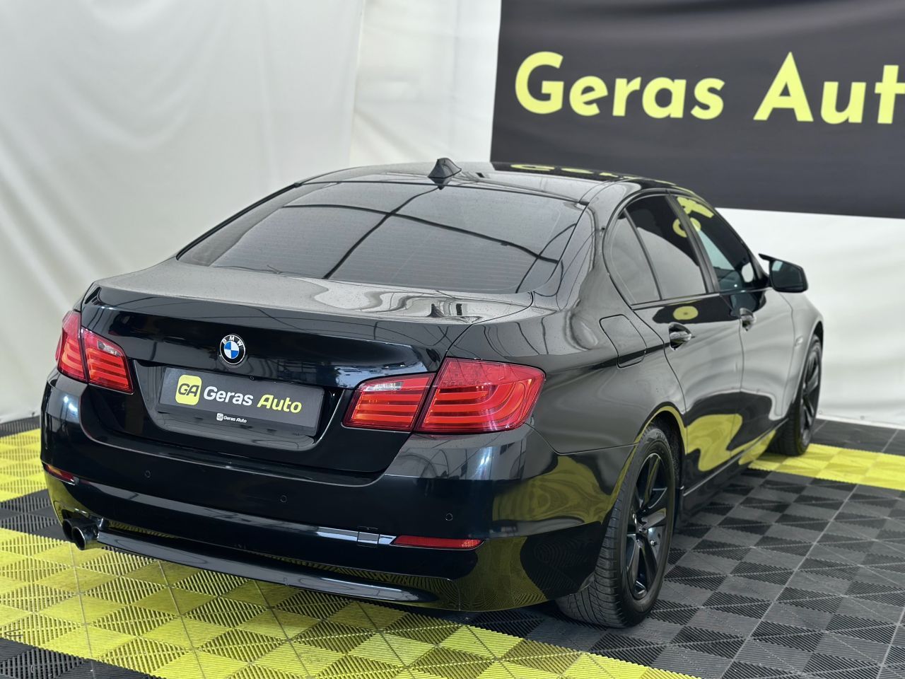 BMW 528 | 3