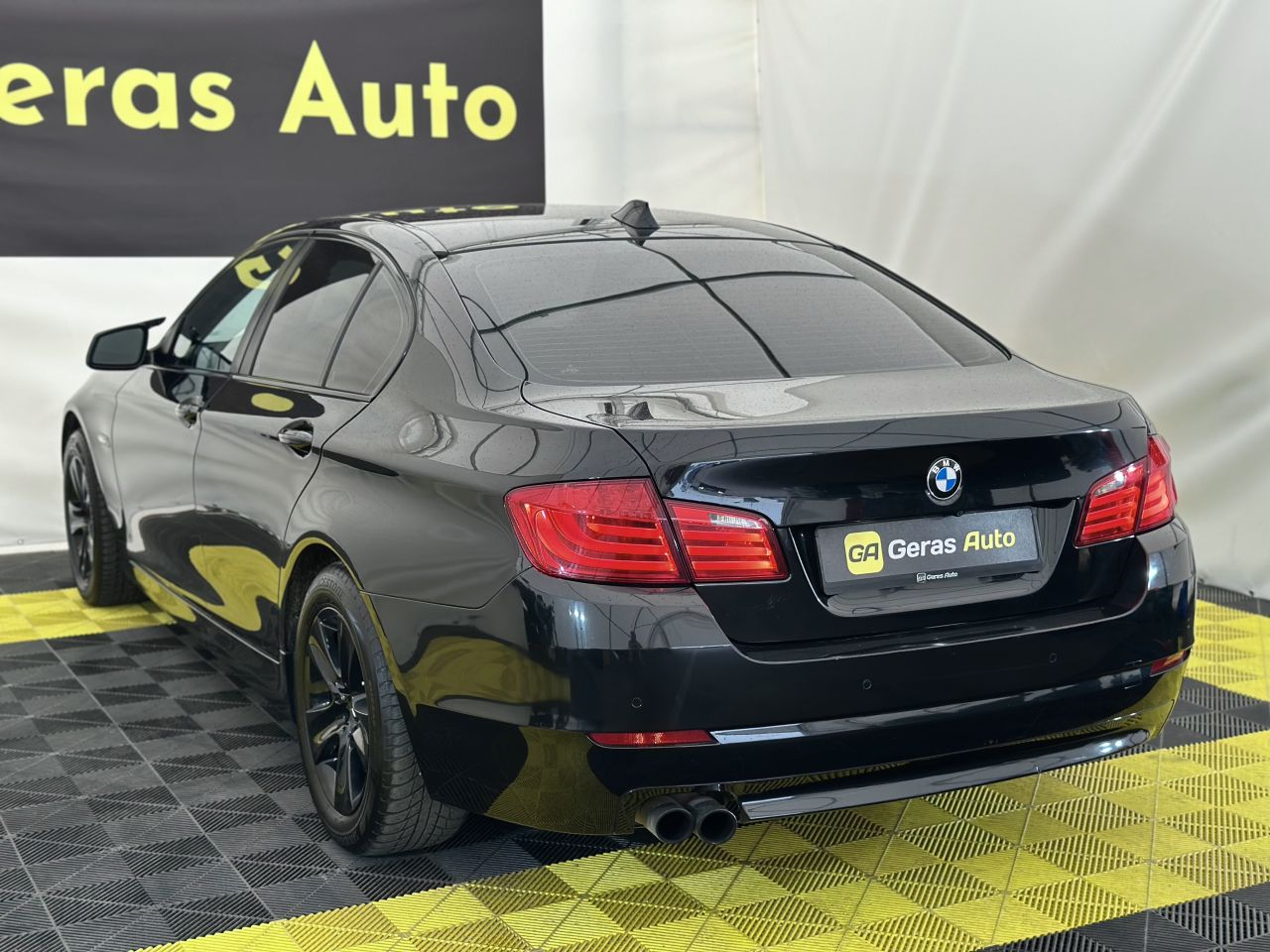 BMW 528 | 5