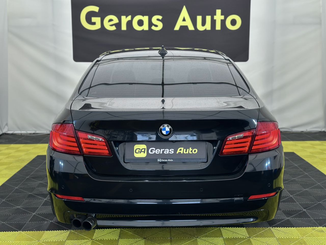 BMW 528 | 4