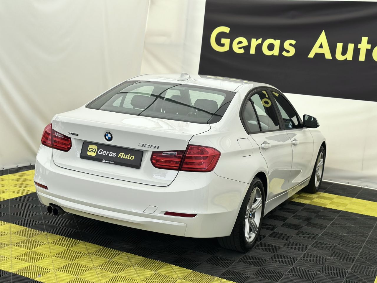 BMW 328 | 3
